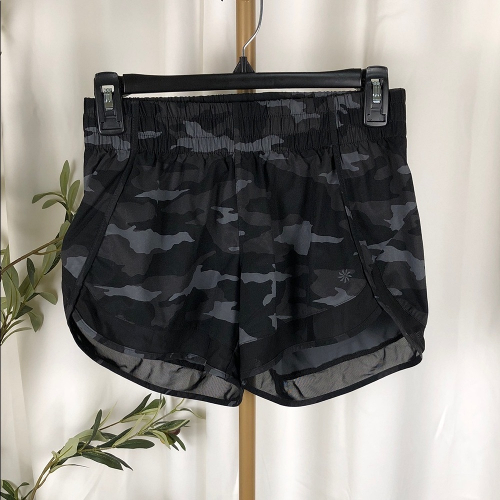 Athleta Women's Black & Gray Camo Running Shorts Sz XXS (A2)